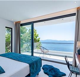 6 bedroom villa with infinity pool and sea views, Korcula Island, sleeps 12